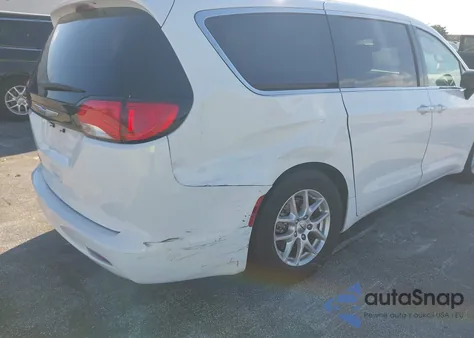 2024 Chrysler Voyager Lx z USA, uszkodzony, nr VIN 2C4RC1CG5RR130016